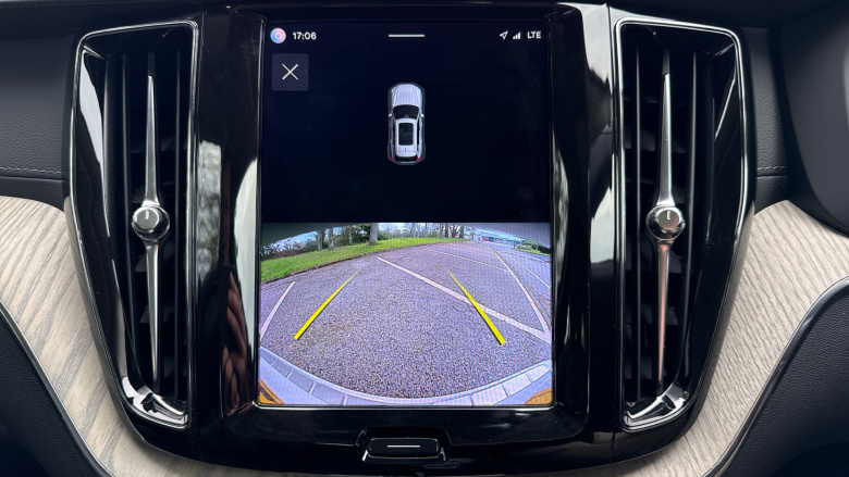 Volvo Xc60 2.0 T6 Recharge PHEV Inscription 5dr AWD Auto Estate